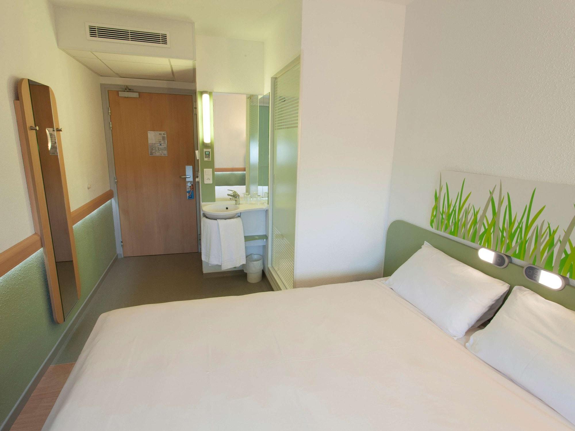 Ibis Budget Cherbourg - La Glacerie Kültér fotó