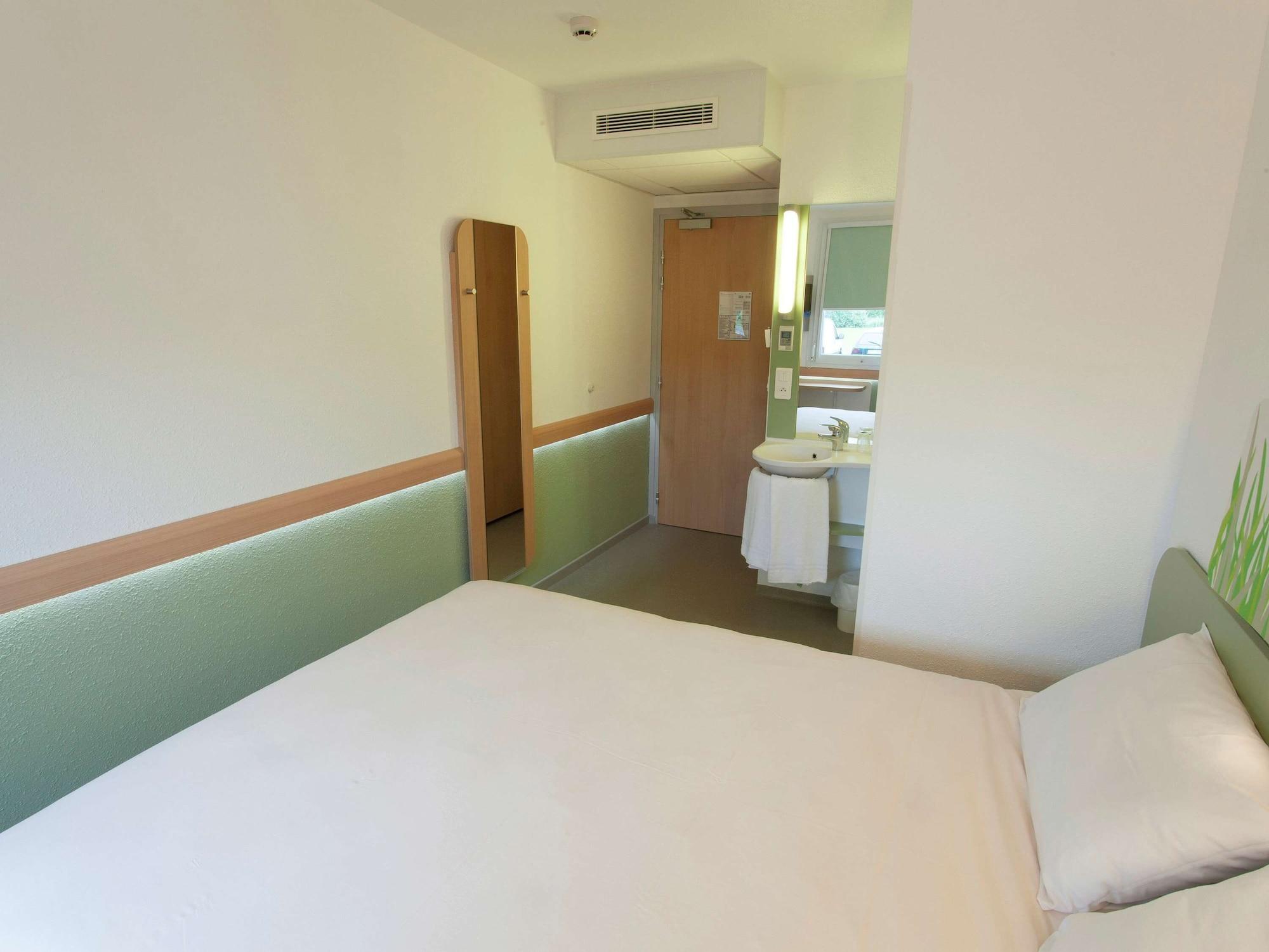 Ibis Budget Cherbourg - La Glacerie Kültér fotó
