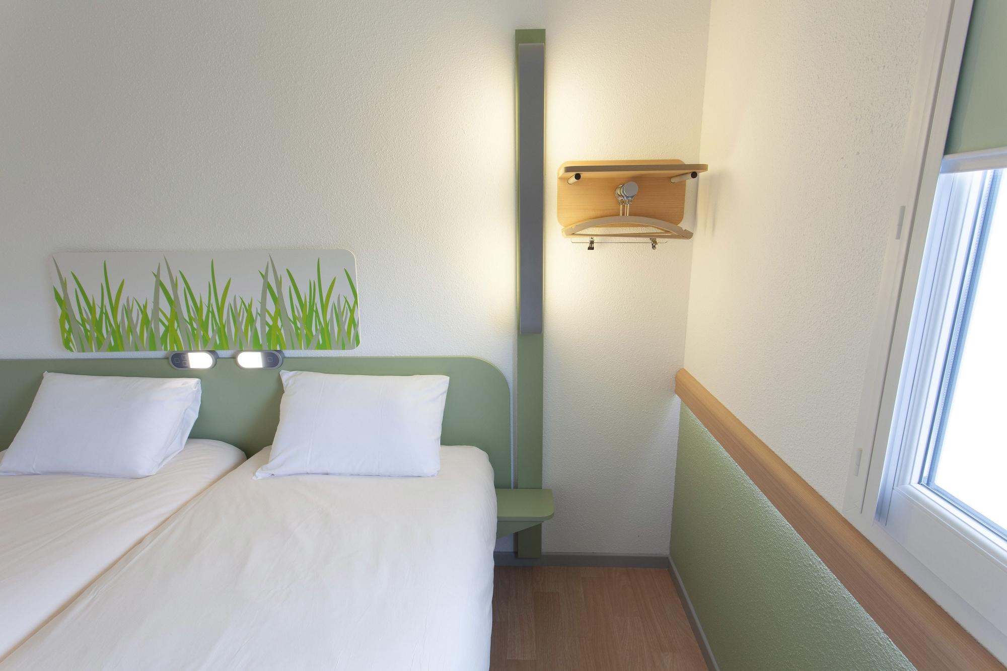 Ibis Budget Cherbourg - La Glacerie Kültér fotó