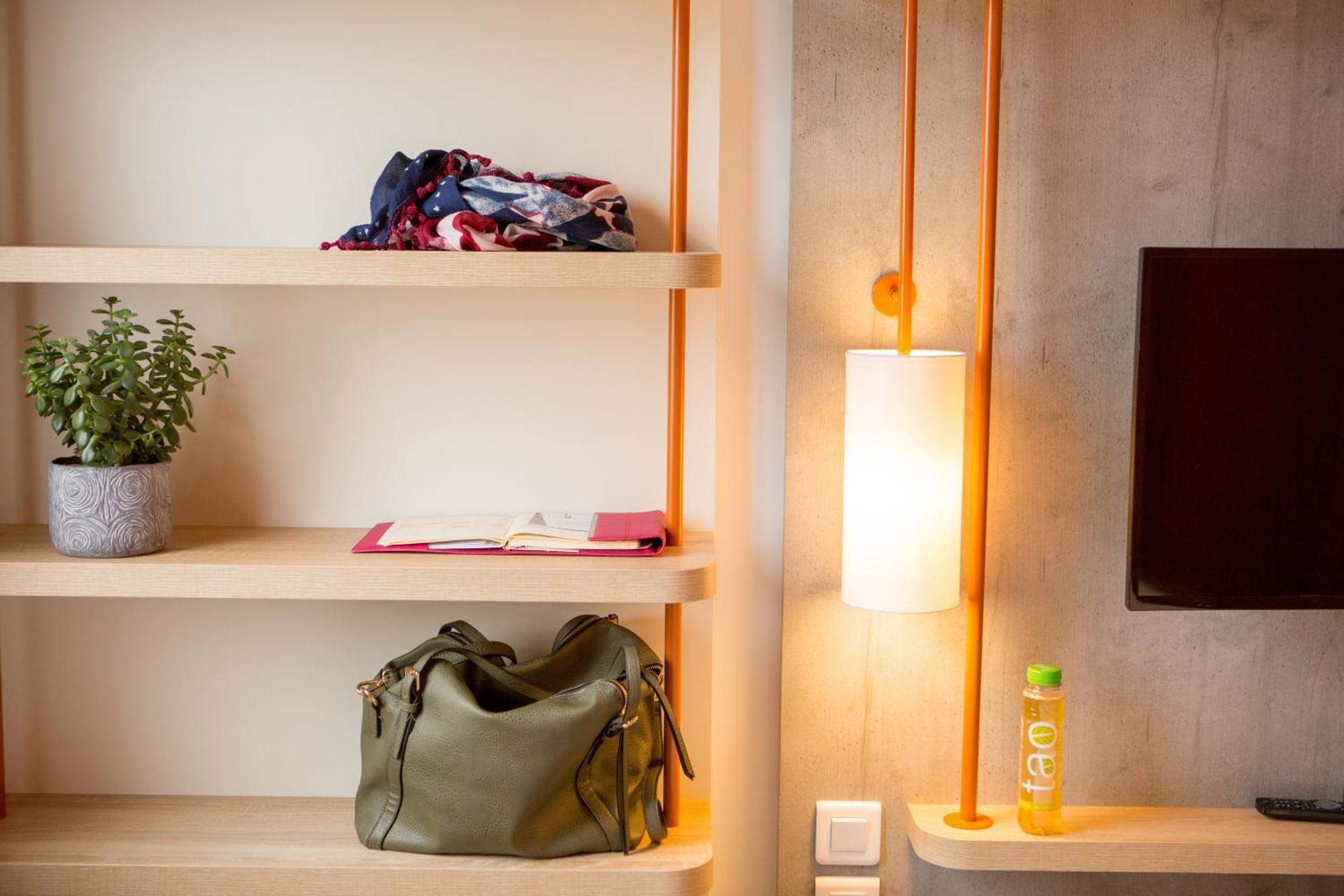 Ibis Budget Cherbourg - La Glacerie Kültér fotó